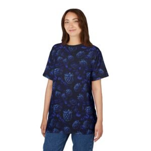 Black and blue blackberry fruit pattern on a t-shirt. From WyntersArtGarden.com